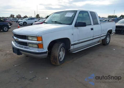 1999 Chevrolet C1500 Ls from USA, damaged, VIN 1GCEC19R9XR112662